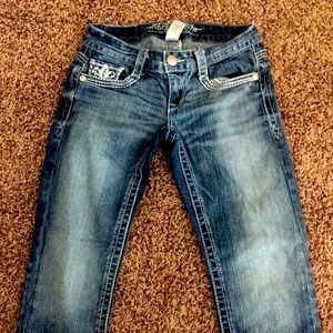 Woman’s Miss Me Capris Size 1/2 Reg